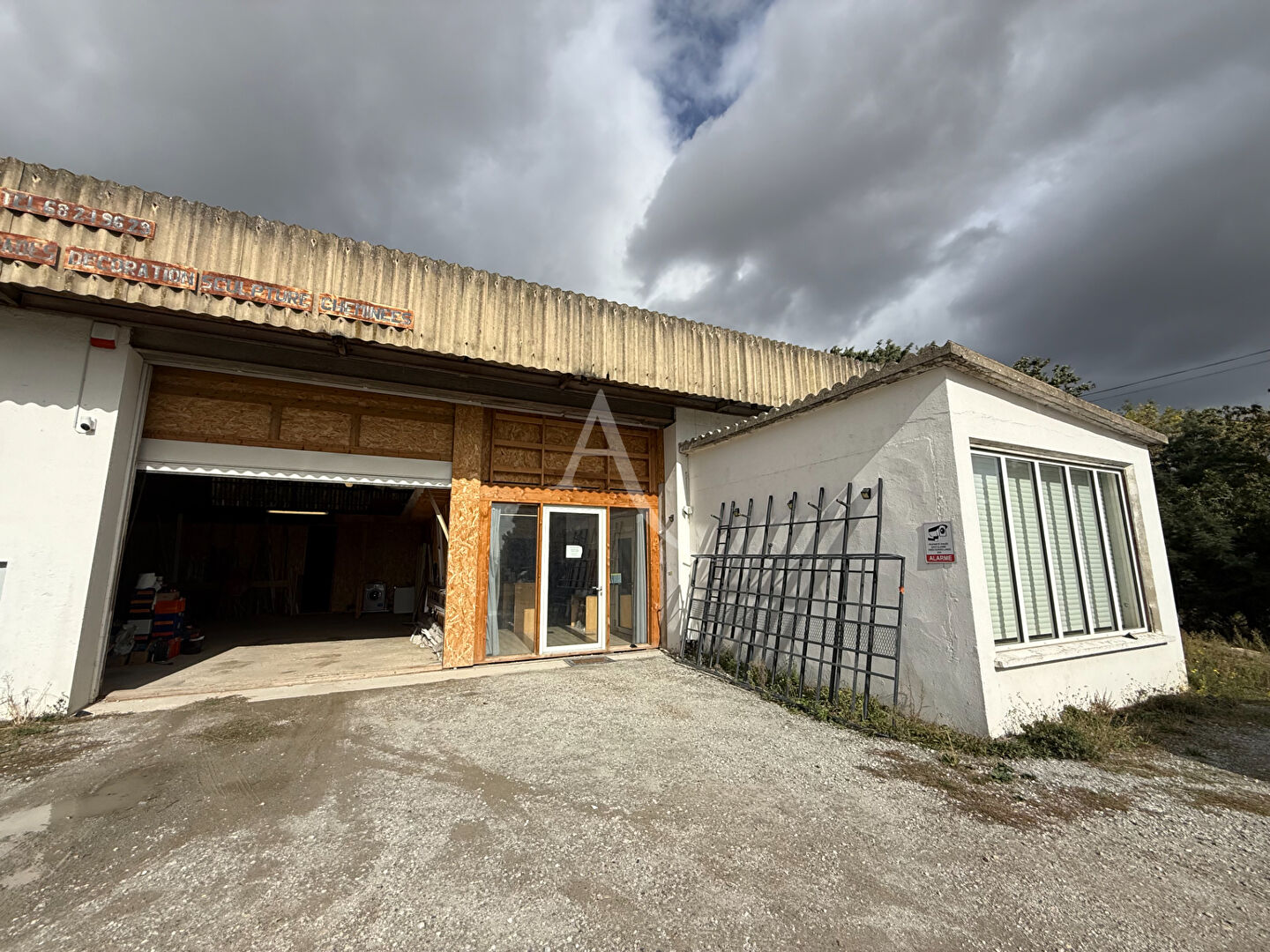 LOCAL COMMERCIAL A PEZENS FORTE VISIBILITE