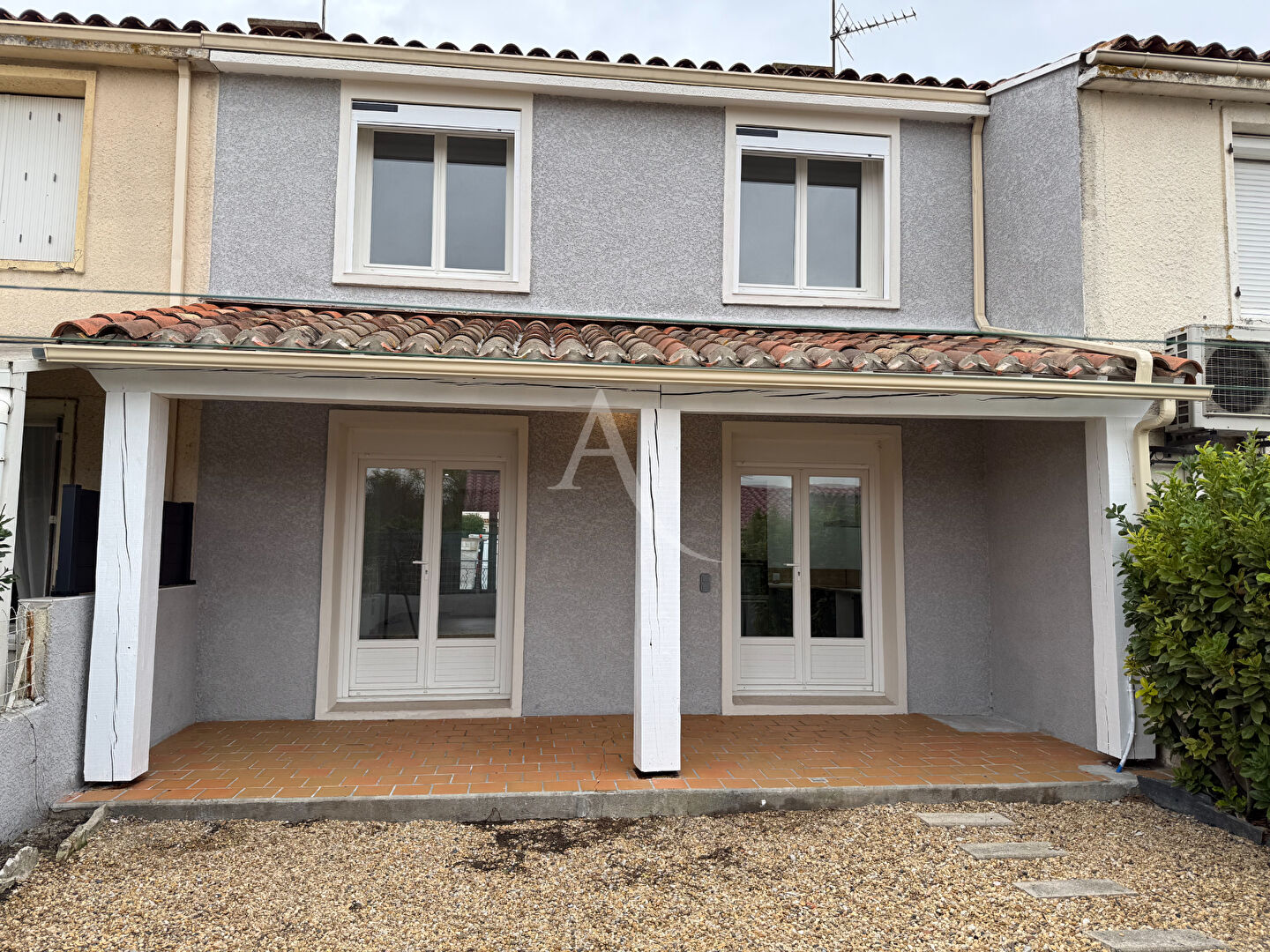 MAISON AVEC 4 CHAMBRES ET JARDIN A CAUX ET SAUZENS