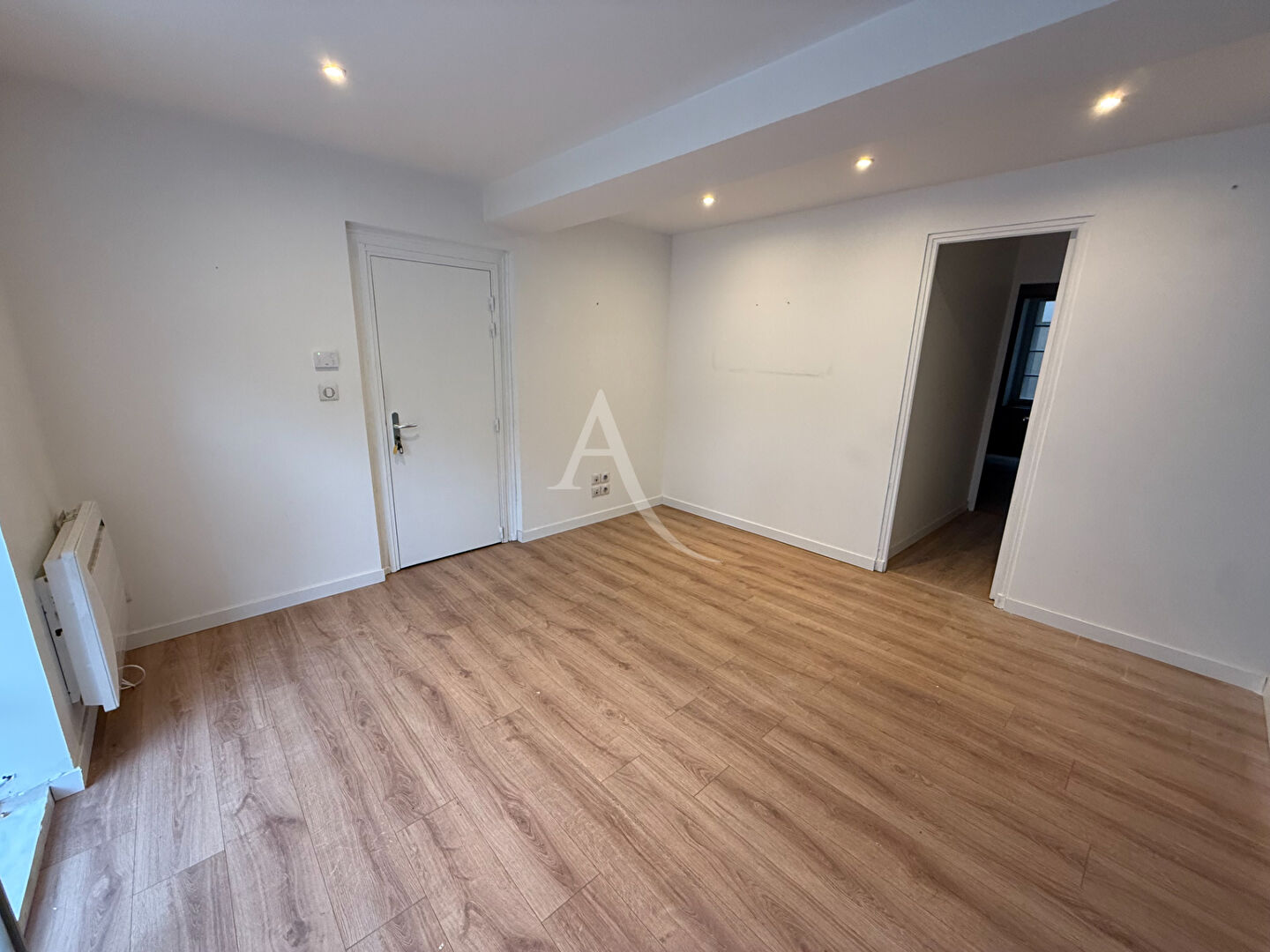 Photo BUREAUX A LOUER CLIMATISE A CARCASSONNE image 2/4