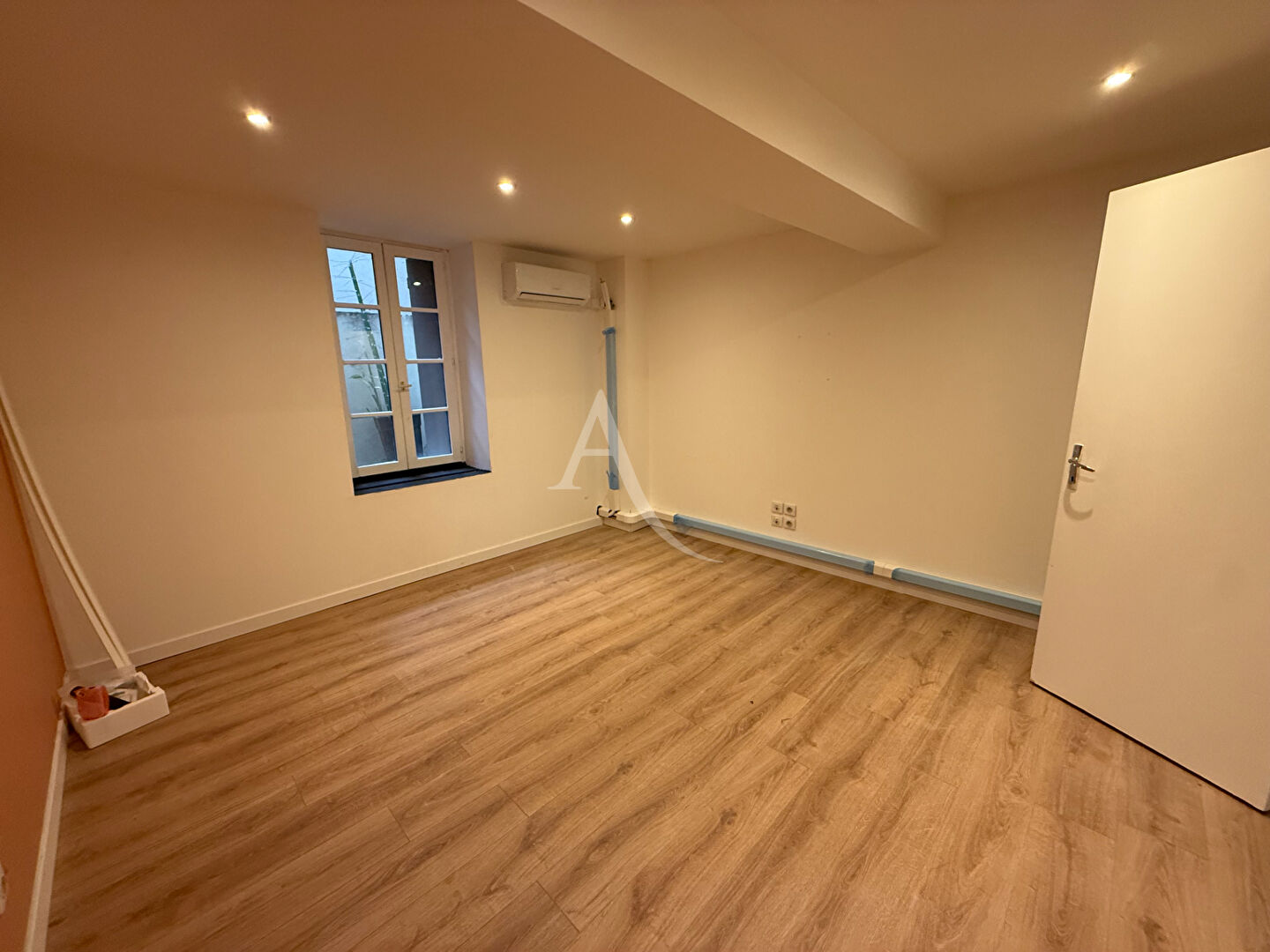 Photo BUREAUX A LOUER CLIMATISE A CARCASSONNE image 3/4