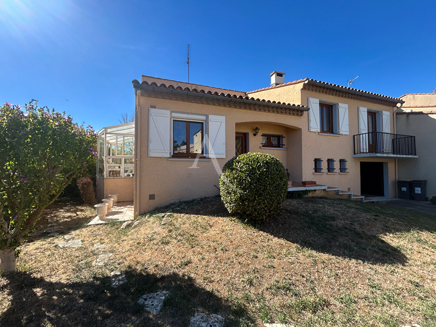 Agence immobilière de L'Adresse   COLUMBO IMMOBILIER - L'ADRESSE  COLUMBO IMMOBILIER