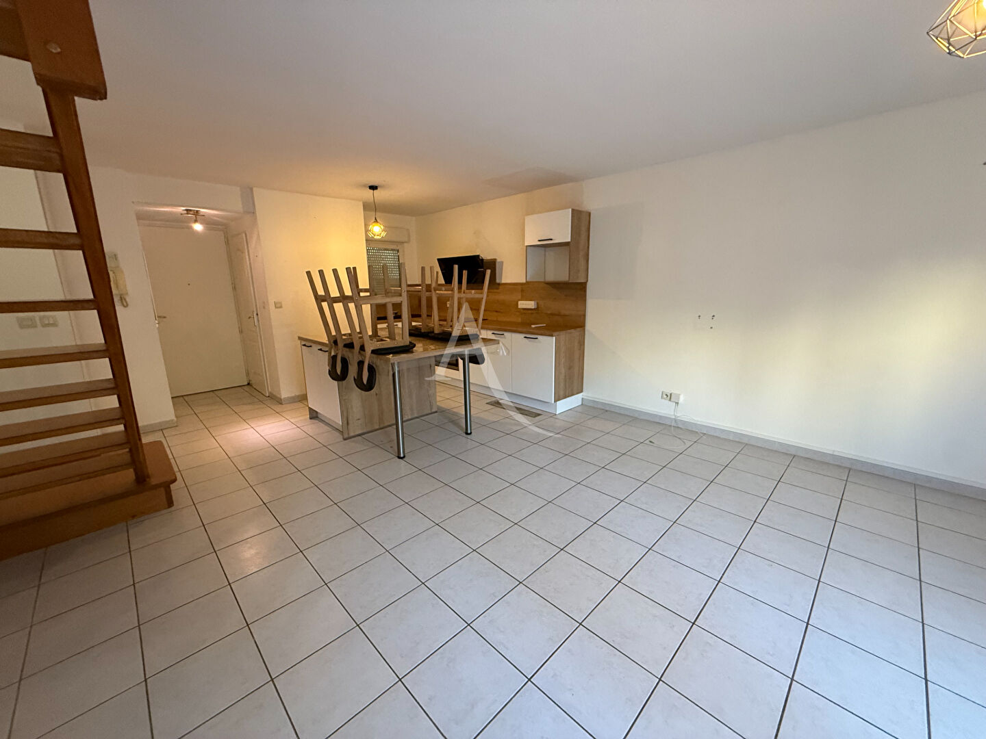 Photo MAISON 2 CHAMBRES AVEC GARAGE ET JARDIN A LEZIGNAN image 6/6