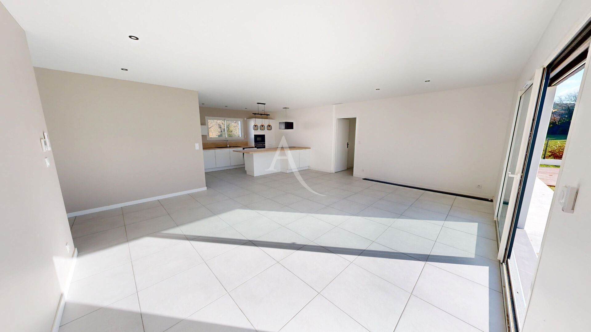 Photo Maison plain pied à PALAJA avec Piscine image 3/6