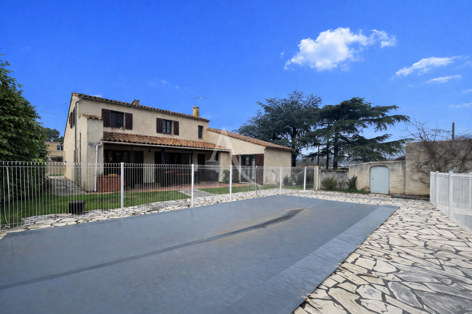 Agence immobilière de L'Adresse   COLUMBO IMMOBILIER - L'ADRESSE  COLUMBO IMMOBILIER