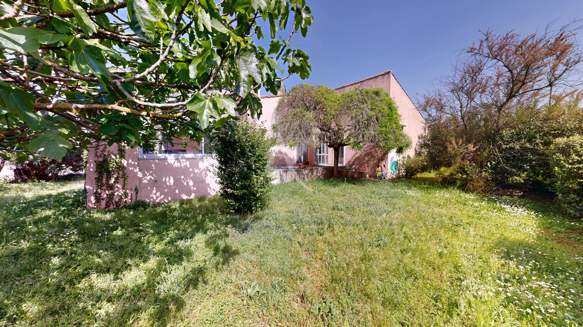 Agence immobilière de L'Adresse   COLUMBO IMMOBILIER - L'ADRESSE  COLUMBO IMMOBILIER