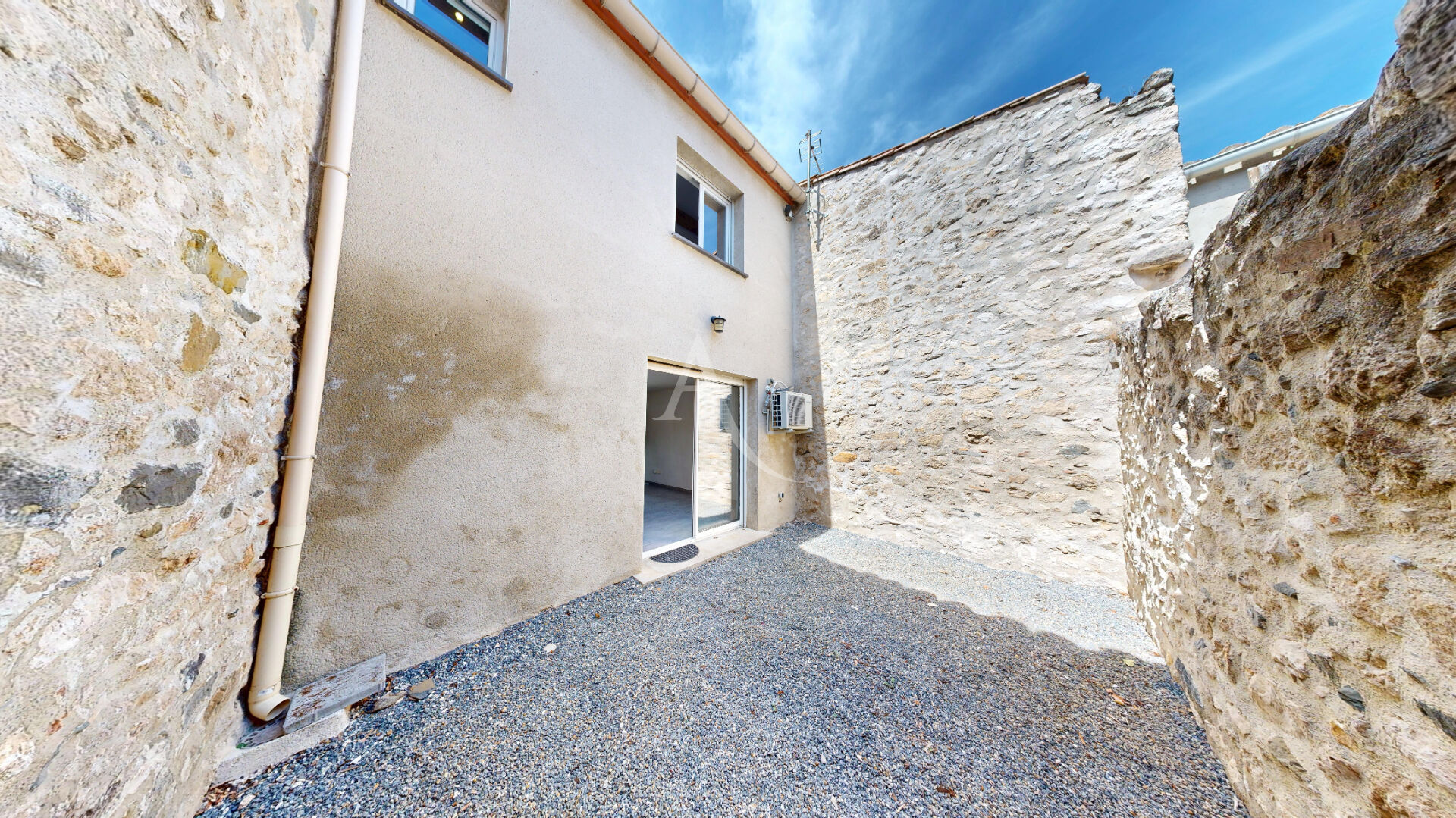 Agence immobilière de L'Adresse   COLUMBO IMMOBILIER - L'ADRESSE  COLUMBO IMMOBILIER