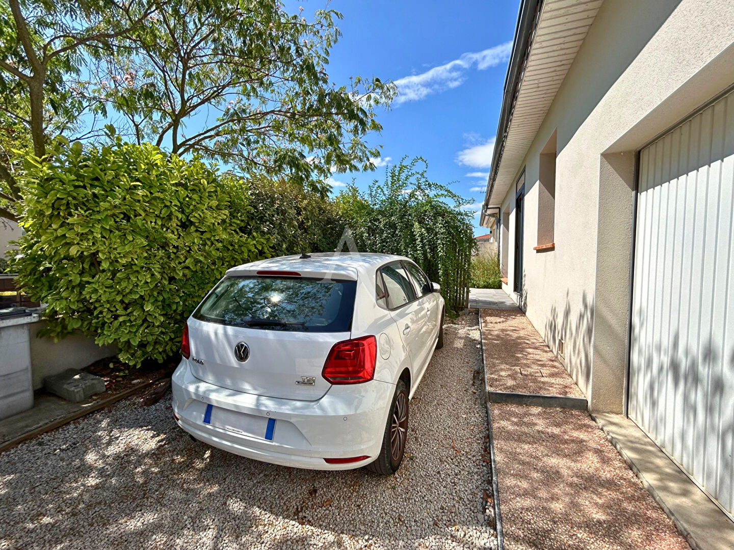 Photo Plain-pied sans travaux, au calme et proche de tout ! image 2/6
