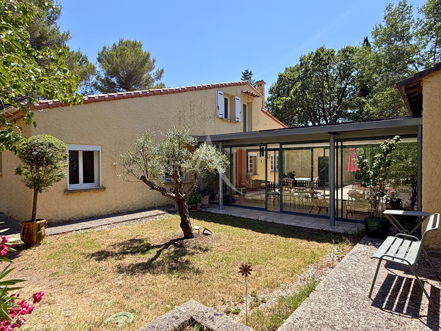 Agence immobilière de L'Adresse  NATERA IMMOBILIER - L'ADRESSE NATERA IMMOBILIER
