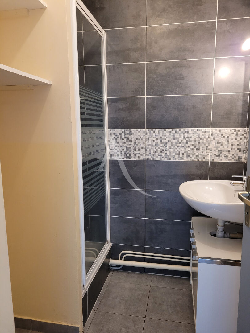 Photo APPARTEMENT 2 PIECES image 5/5