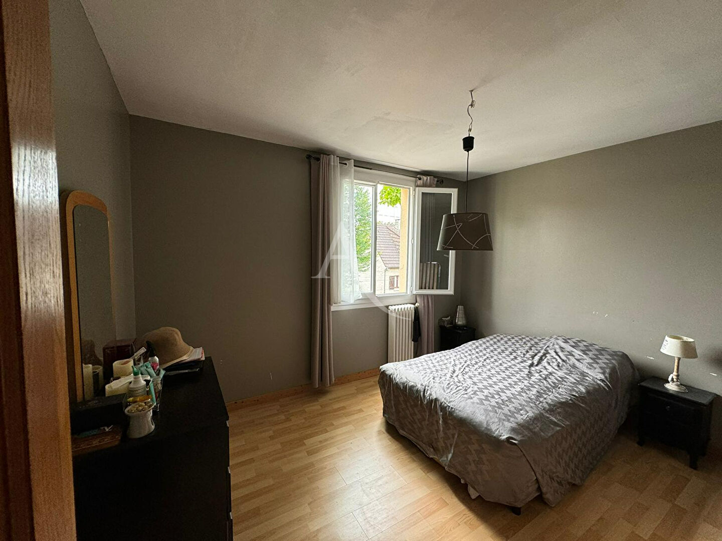 Photo Grande maison familiale avec jardin sans vis-à-vis image 6/6