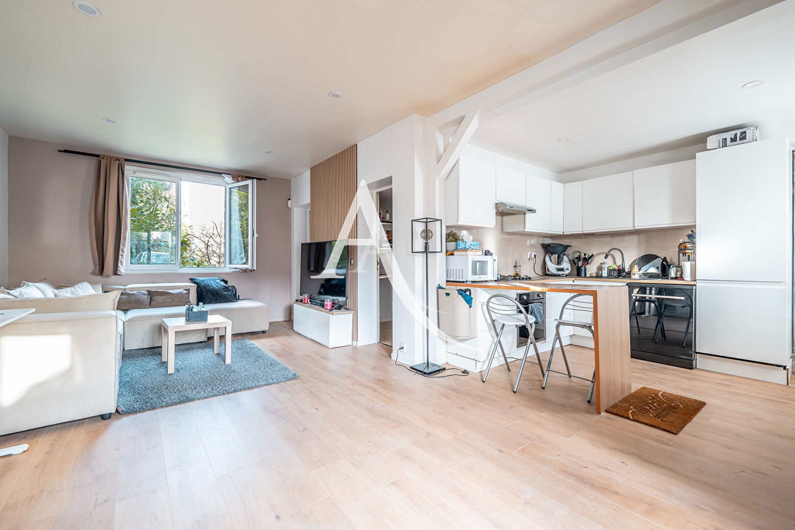 Photo Appartement  3 pièce(s) 56 m2 image 1/6