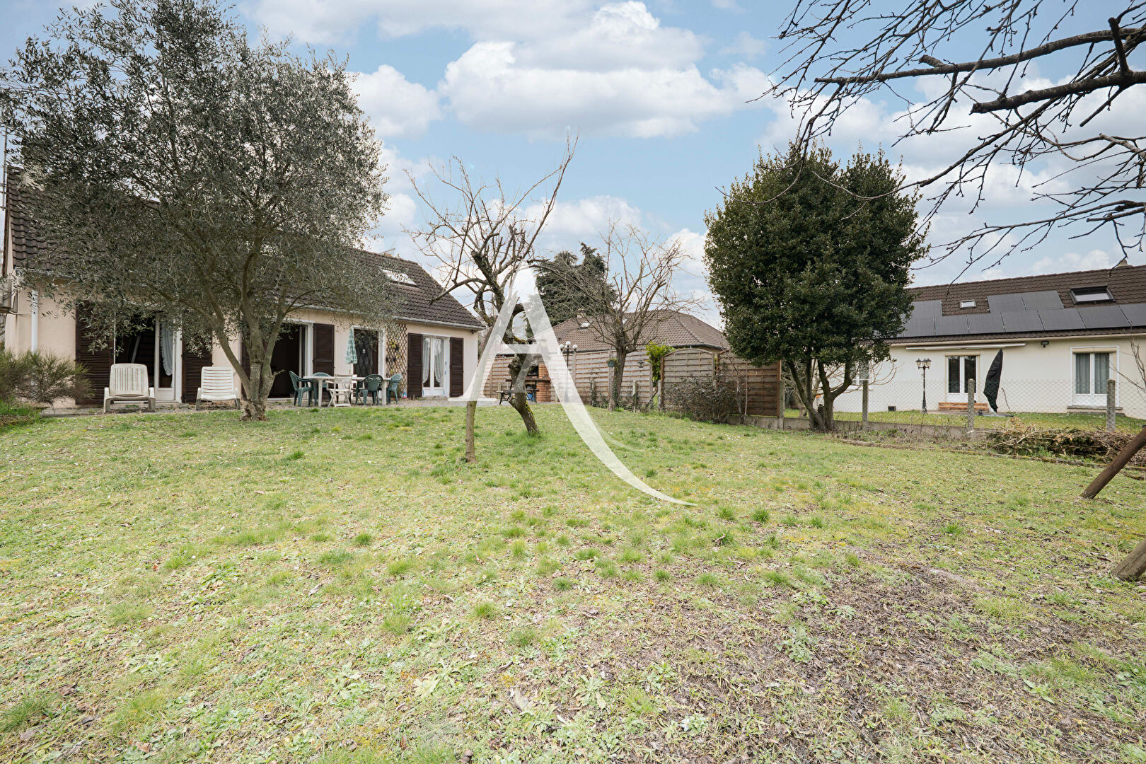 Photo MAISON SPACIEUSE AVEC SOUS SOL !!! image 2/6