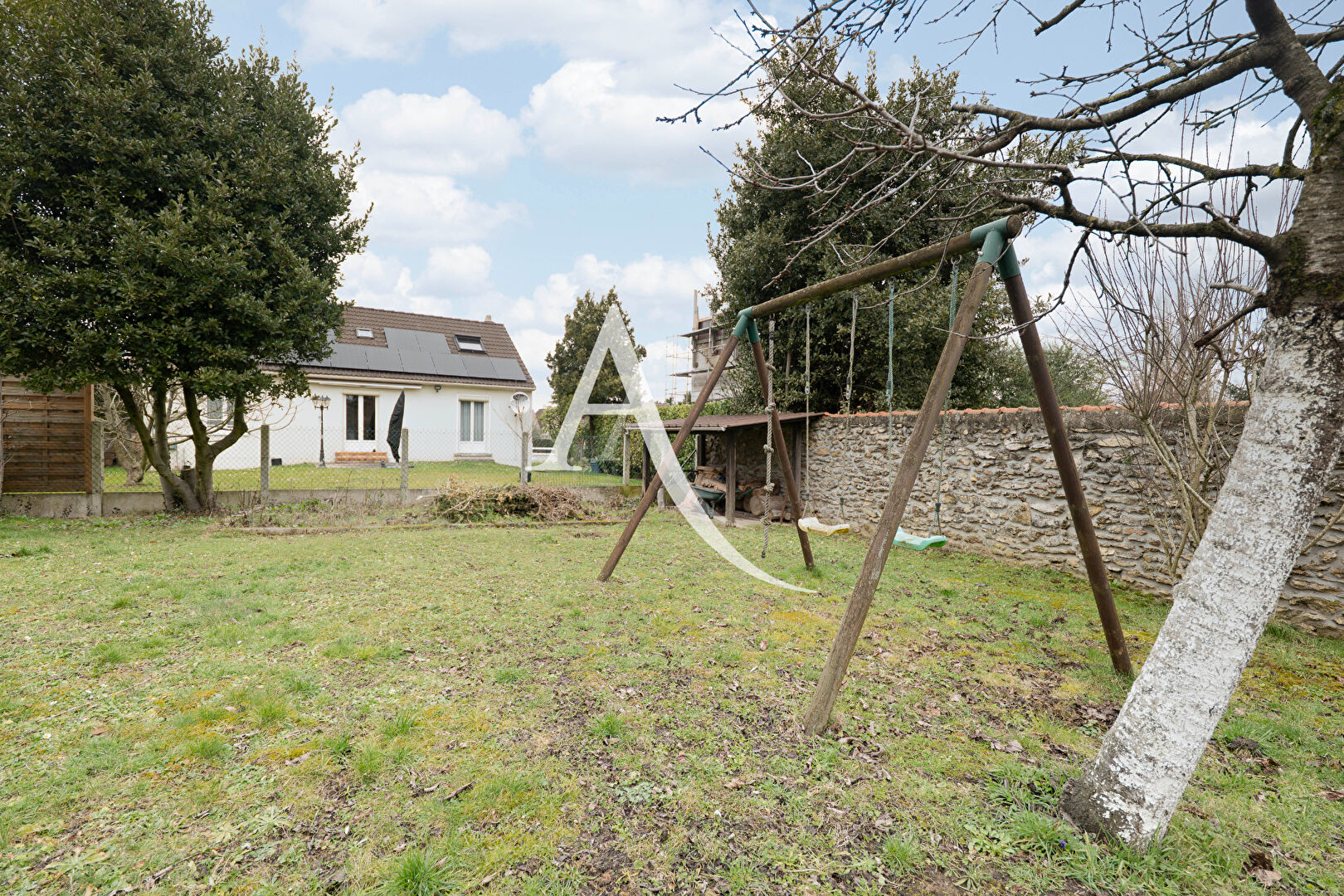 Photo MAISON SPACIEUSE AVEC SOUS SOL !!! image 3/6