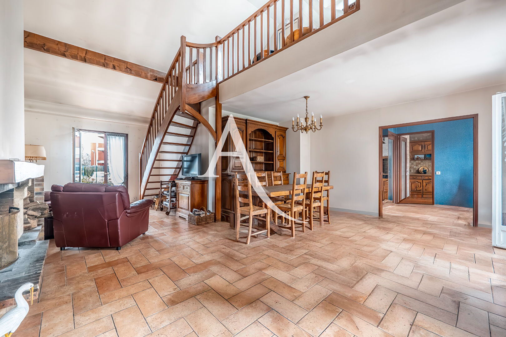 Photo MAISON SPACIEUSE AVEC SOUS SOL !!! image 5/6