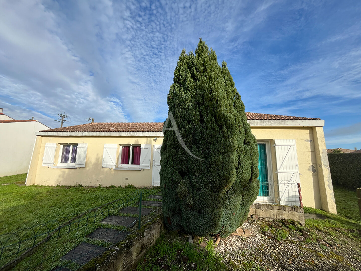 Maison CHAMP ST PERE   5 pièce(s)   97 m2