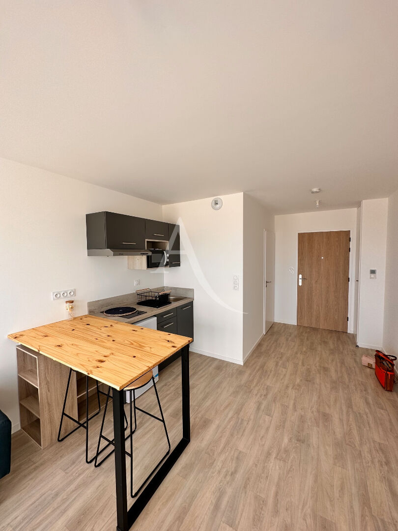 Photo Appartement meublé La Roche Sur Yon 2 pièce(s) 41.17 m2 image 1/6