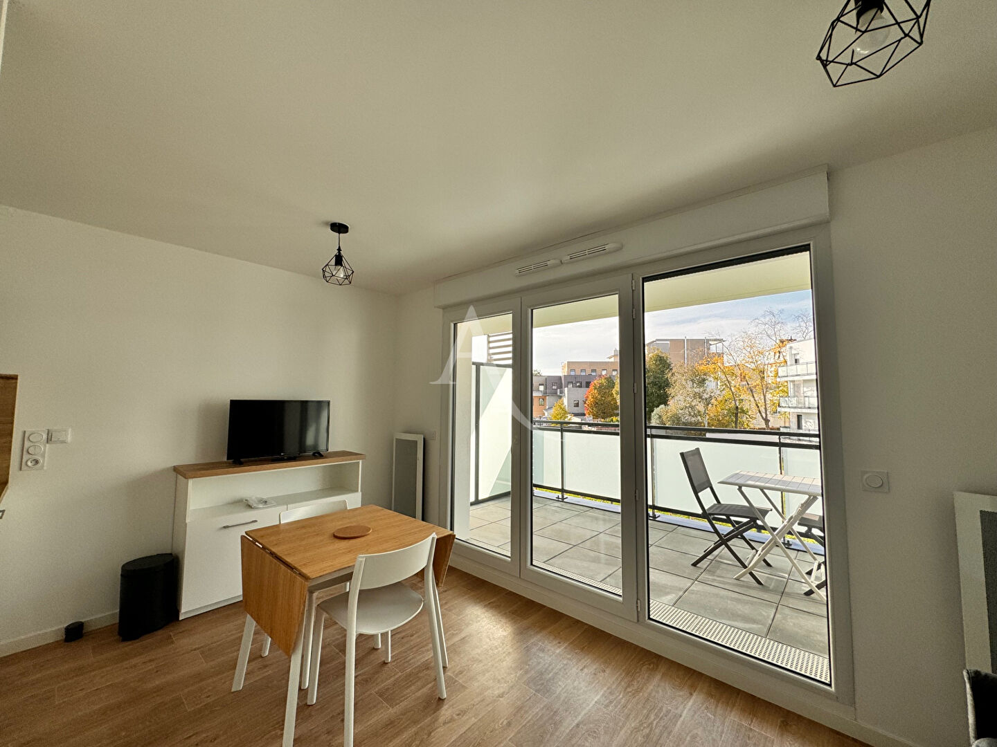 Agence immobilière de L'ADRESSE LABEL IMMO 85 - LABEL IMMO 85