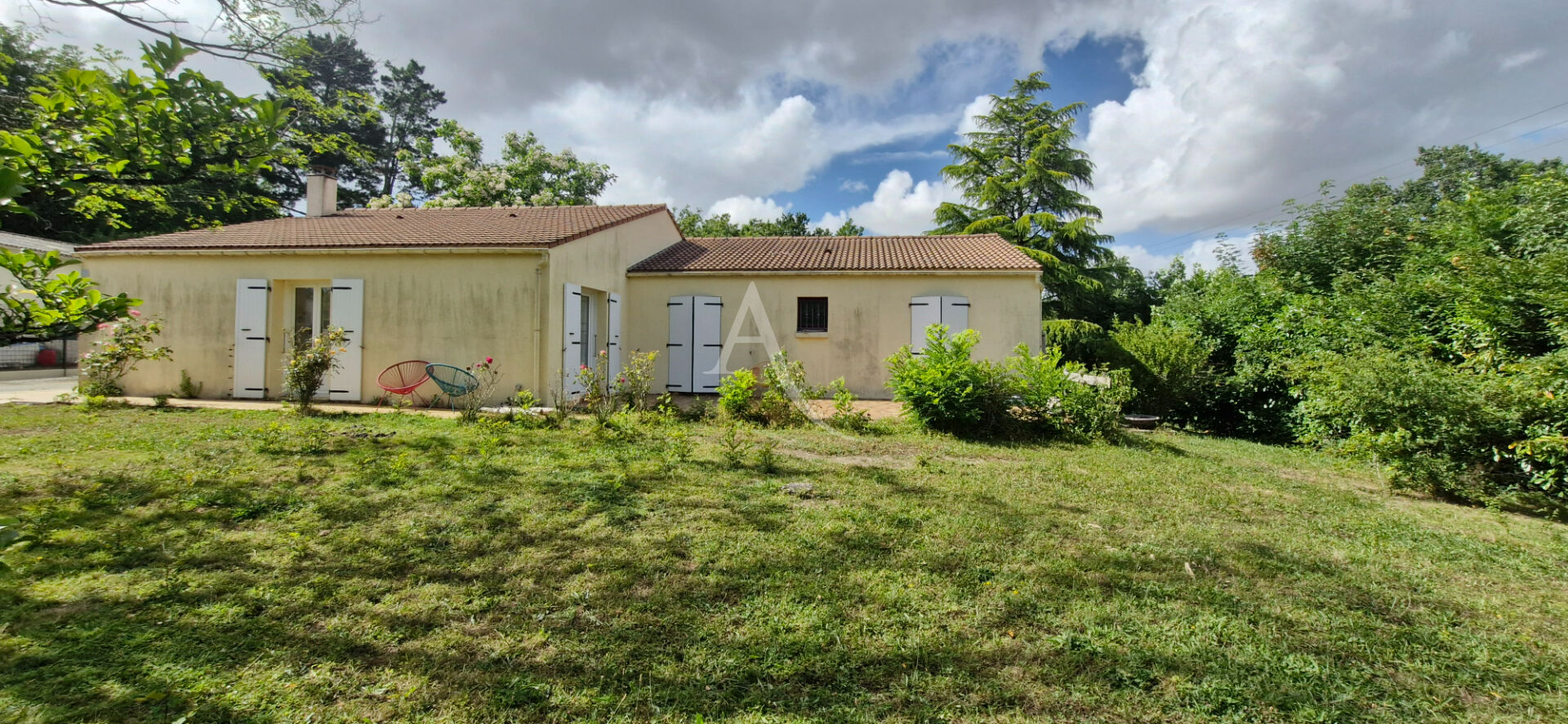 Agence immobilière de 
 L'ADRESSE LABEL IMMO 85 - L'adresse La Roche sur Yon St André d'Ornay 

