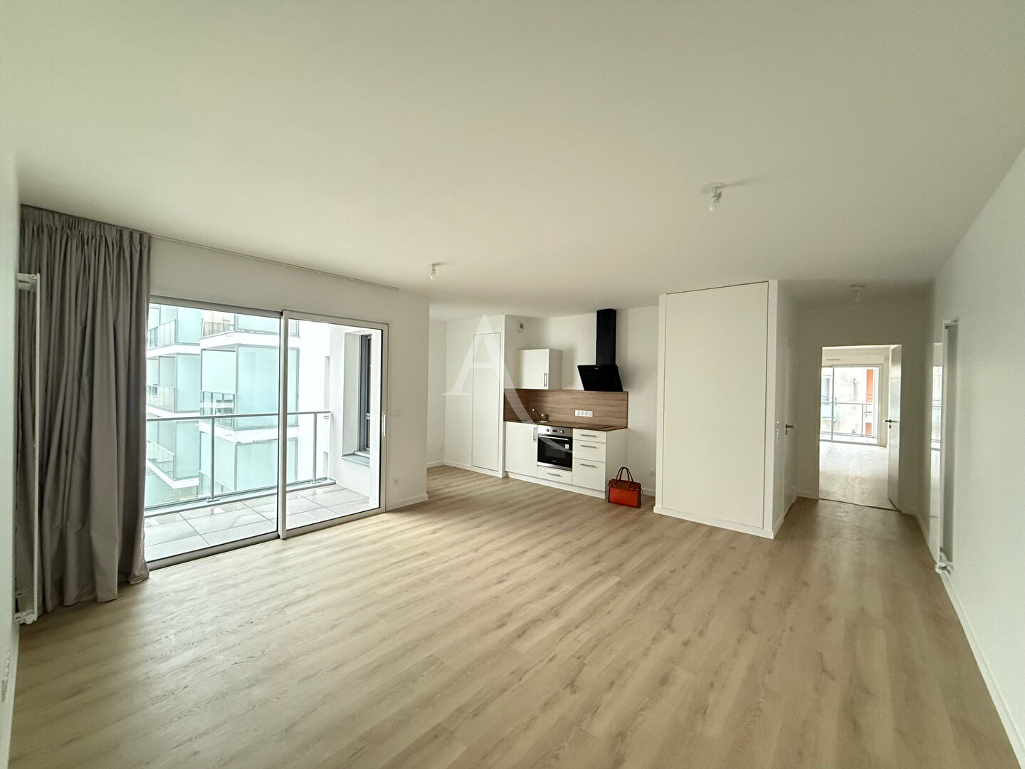 Agence immobilière de L'ADRESSE LABEL IMMO 85 - LABEL IMMO 85