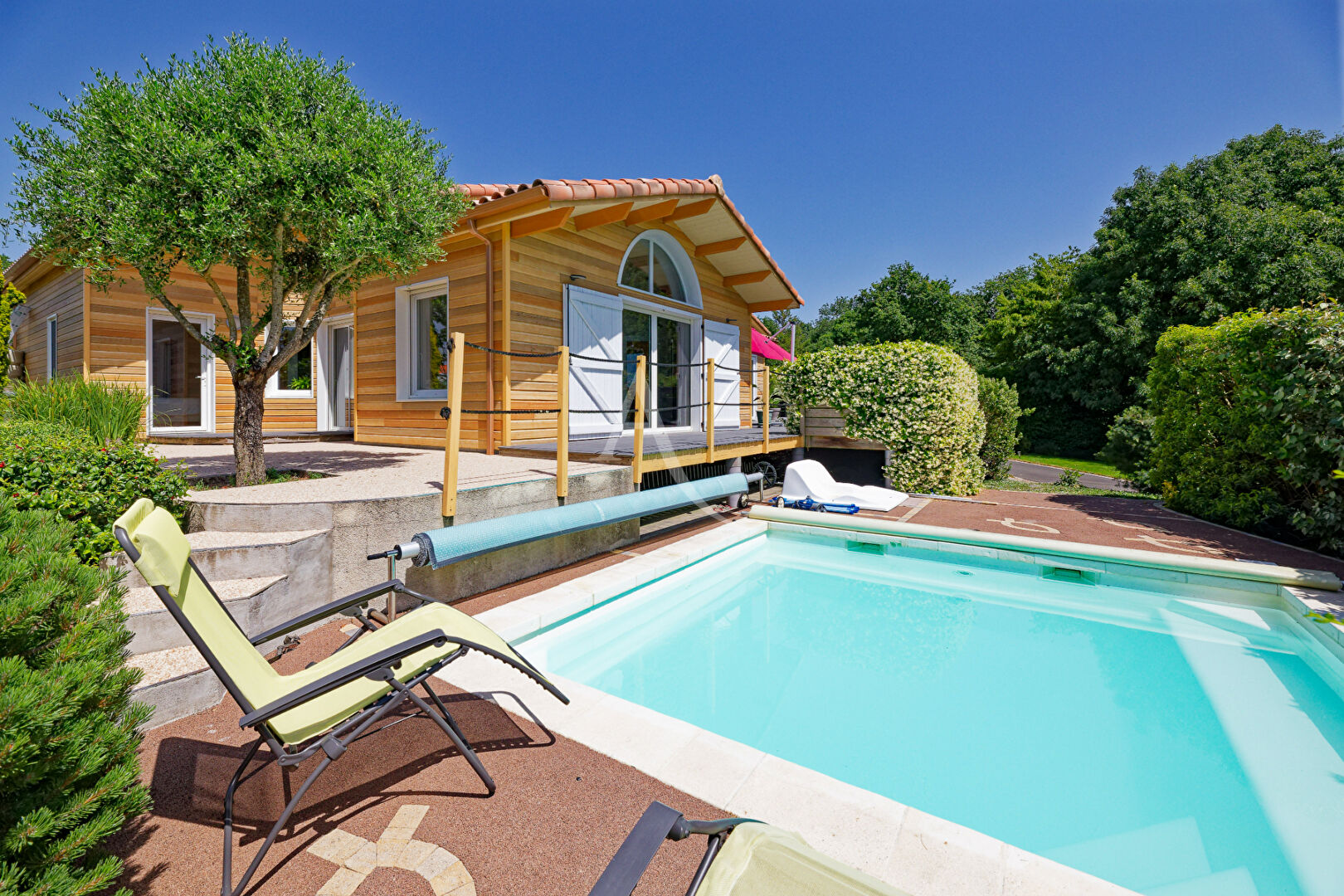 Agence immobilière de 
 L'ADRESSE LABEL IMMO 85 - L'adresse La Roche sur Yon St André d'Ornay 
