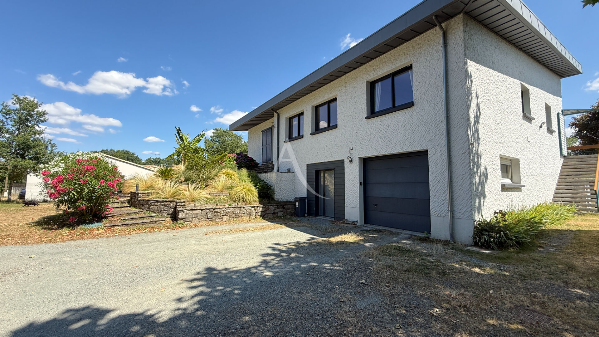 Agence immobilière de L'ADRESSE LABEL IMMO 85