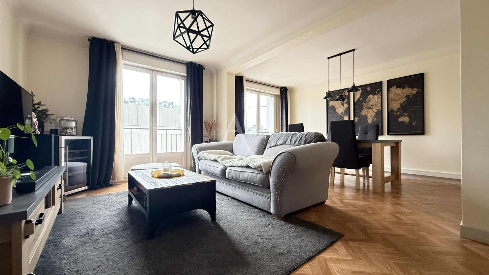 Agence immobilière de 
 L'ADRESSE LABEL IMMO 85 - L'adresse La Roche sur Yon St André d'Ornay 
