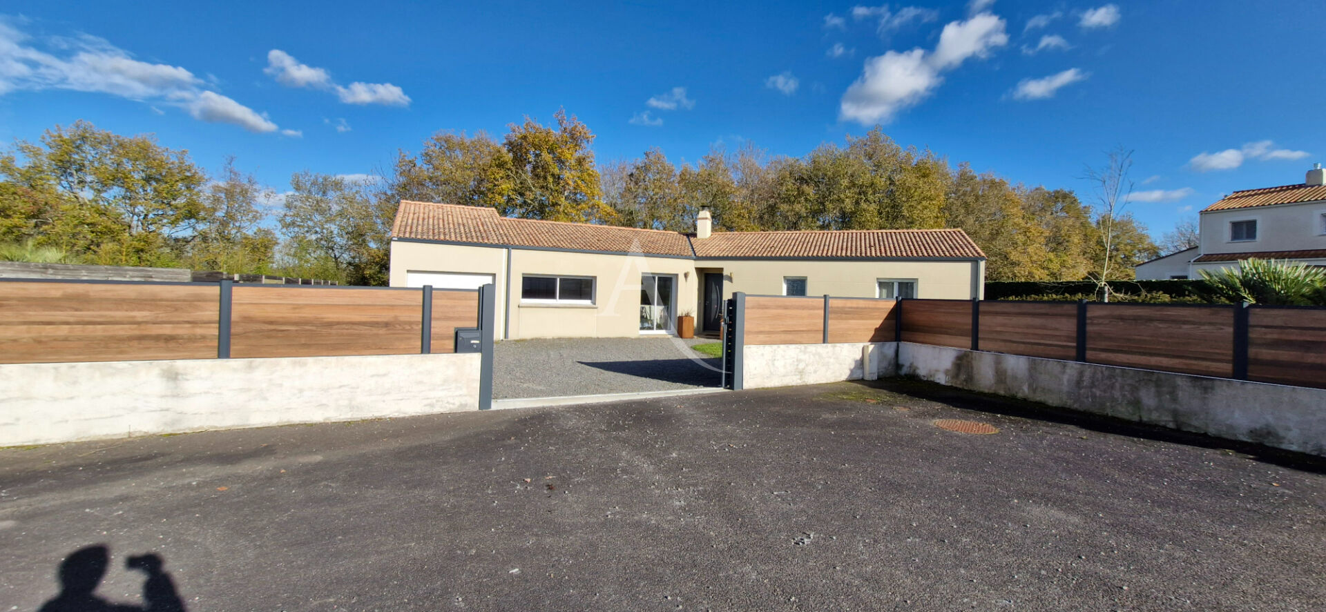 Agence immobilière de 
 L'ADRESSE LABEL IMMO 85 - L'adresse La Roche sur Yon St André d'Ornay 
