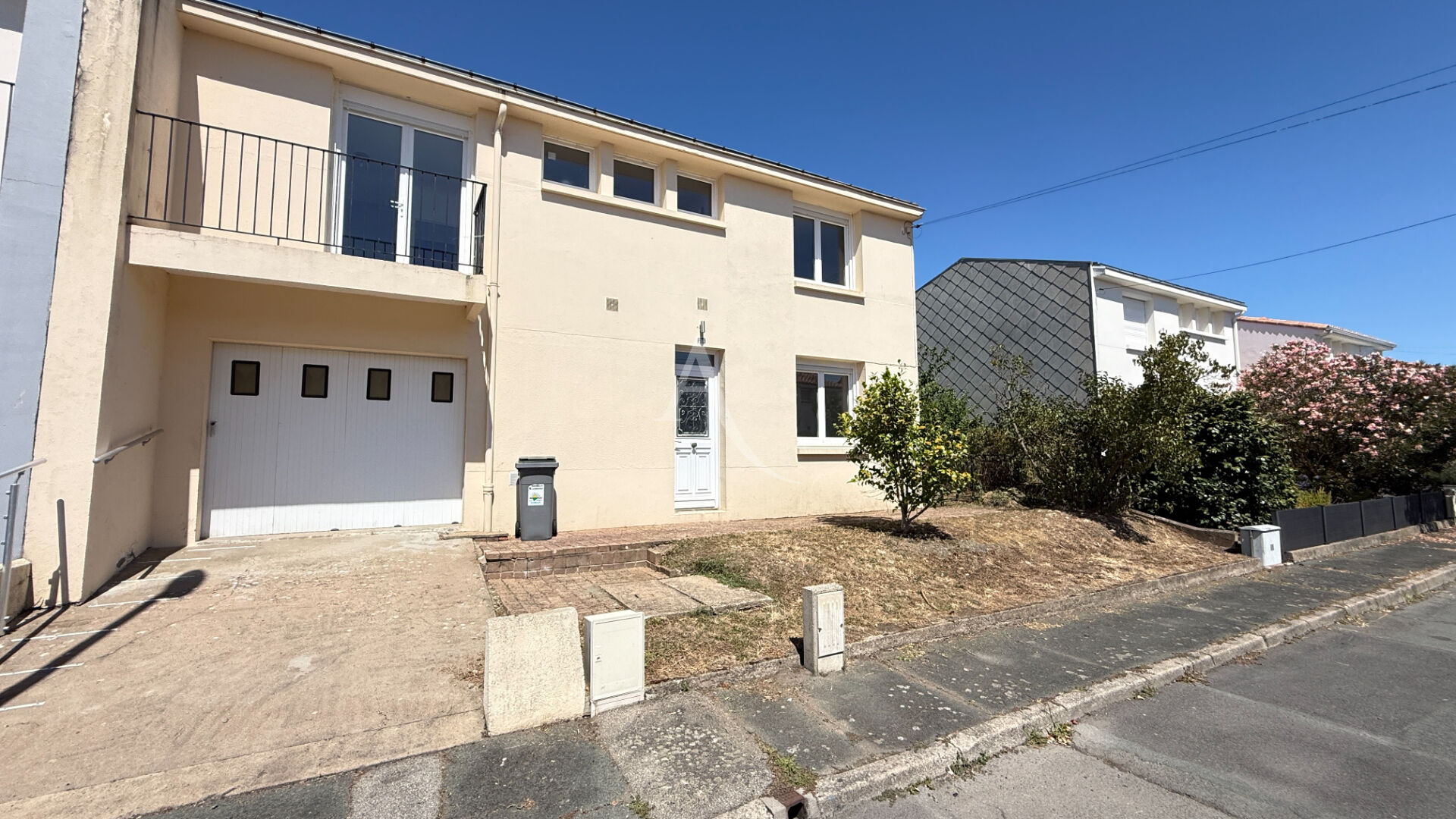 Agence immobilière de L'ADRESSE LABEL IMMO 85 - LABEL IMMO 85