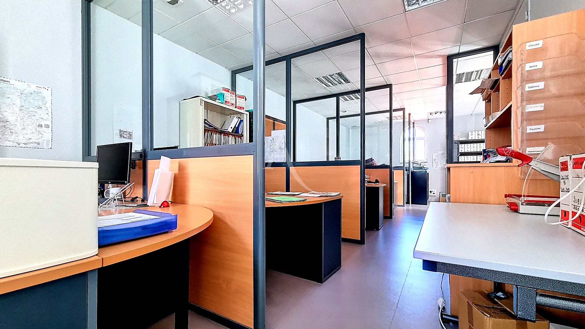 Photo Maison à usage de bureau La Roche Sur Yon image 1/5