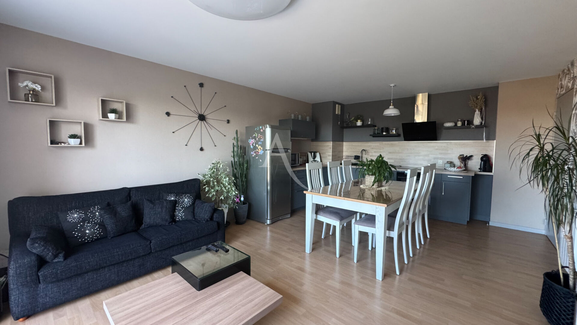 Agence immobilière de 
 L'ADRESSE LABEL IMMO 85 - L'adresse La Roche sur Yon St André d'Ornay 
