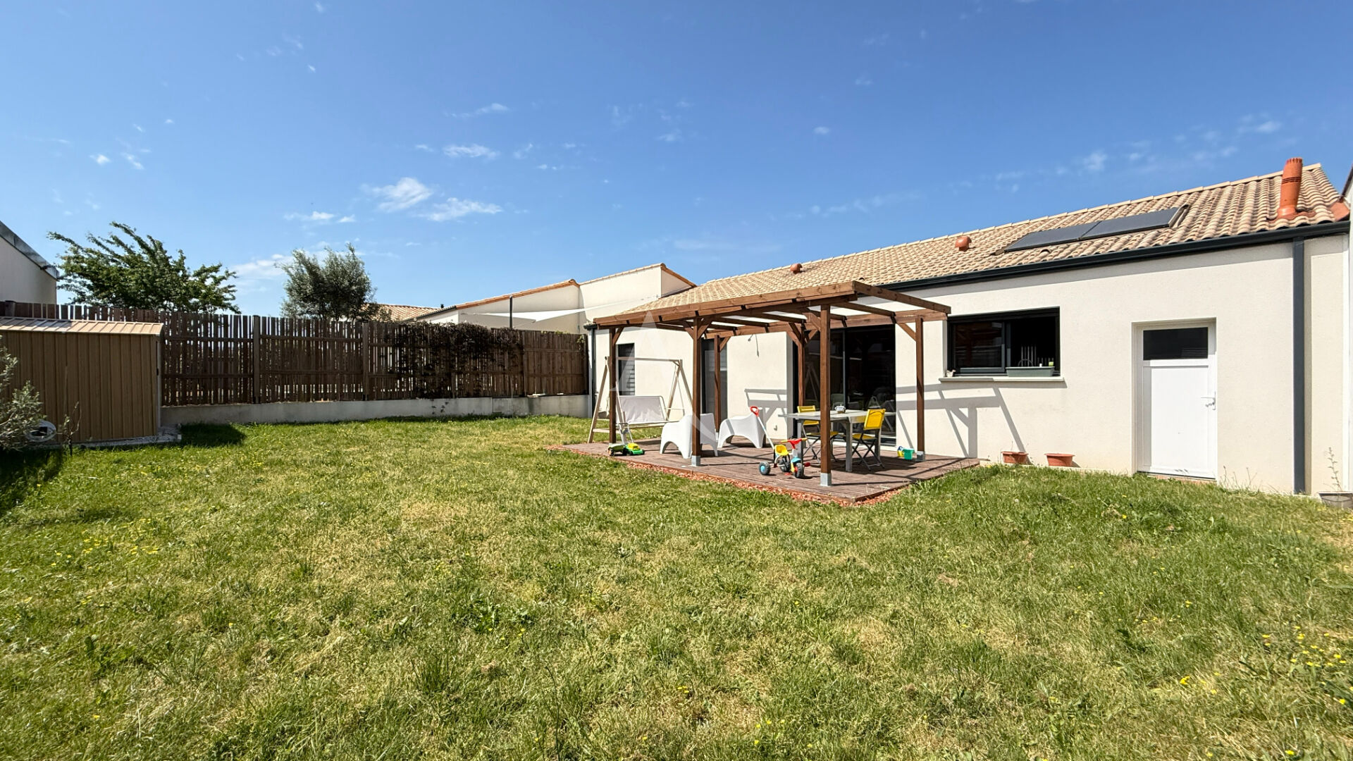 Agence immobilière de 
 L'ADRESSE LABEL IMMO 85 - L'adresse La Roche sur Yon St André d'Ornay 
