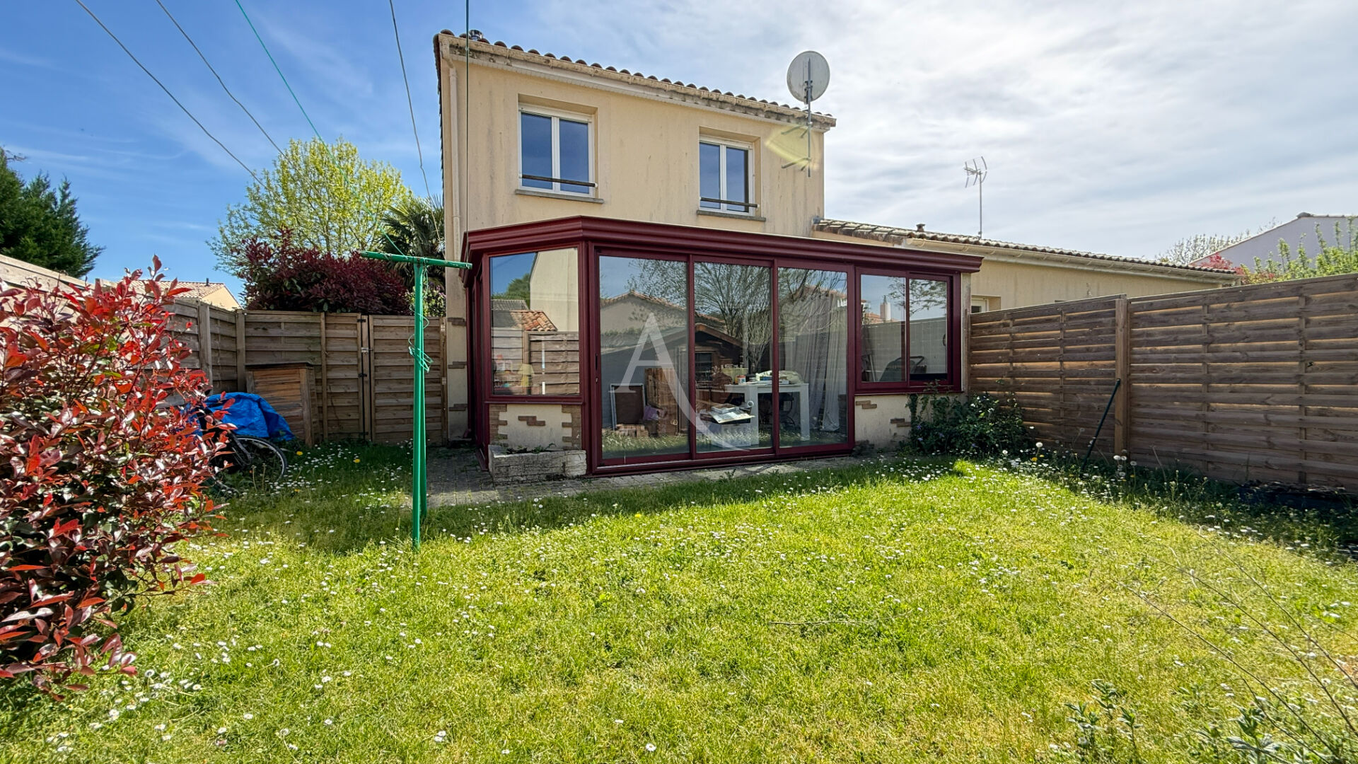 Agence immobilière de 
 L'ADRESSE LABEL IMMO 85 - L'adresse La Roche sur Yon St André d'Ornay 
