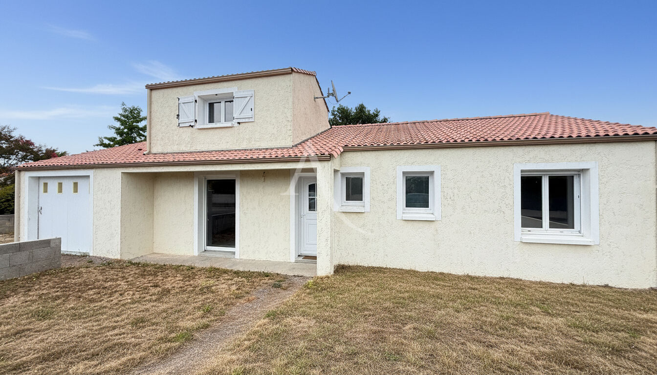 Agence immobilière de 
 L'ADRESSE LABEL IMMO 85 - L'adresse La Roche sur Yon St André d'Ornay 
