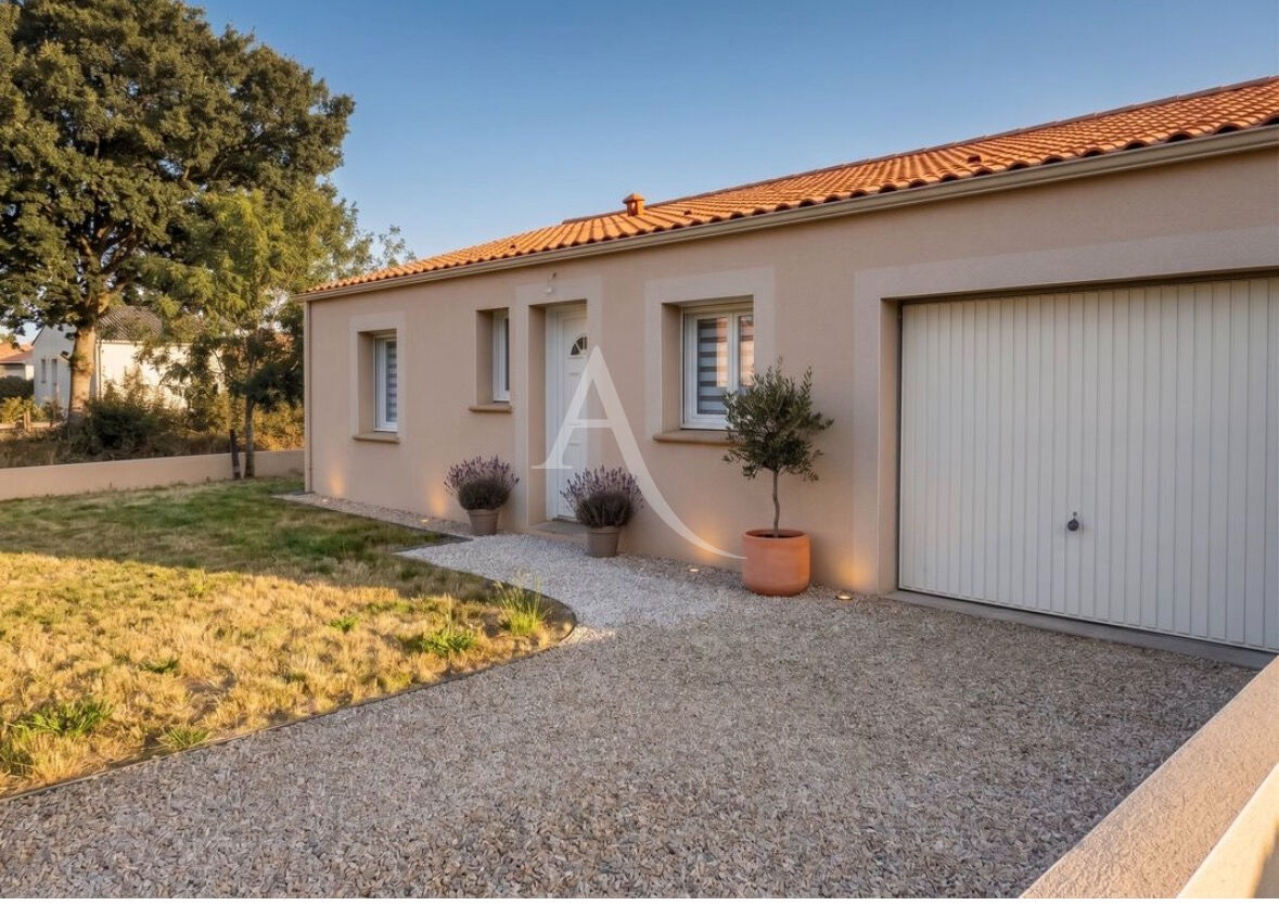 Agence immobilière de 
 L'ADRESSE LABEL IMMO 85 - L'adresse La Roche sur Yon St André d'Ornay 
