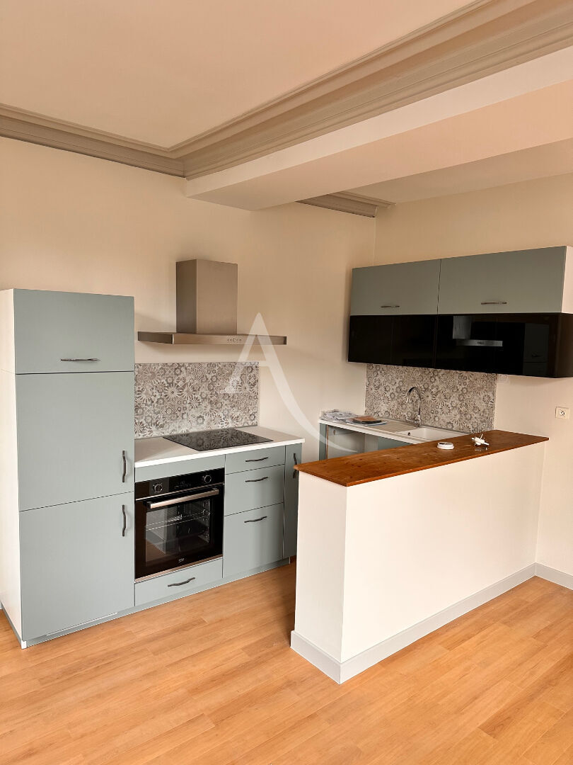 Agence immobilière de 
 L'ADRESSE LABEL IMMO 85 - L'adresse La Roche sur Yon St André d'Ornay 
