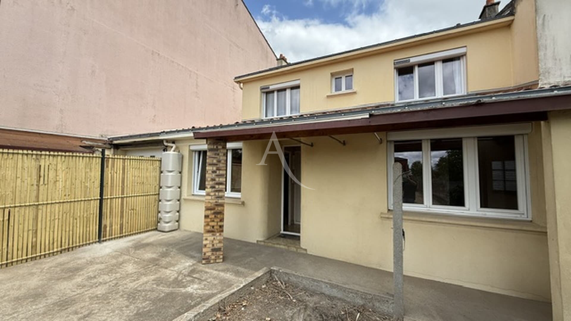 Agence immobilière de L'ADRESSE LABEL IMMO 85 - LABEL IMMO 85