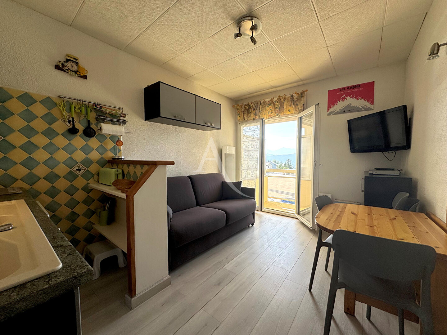 Photo Charmant Studio Cabine au Pied des Pistes et des Commerces ! image 2/6