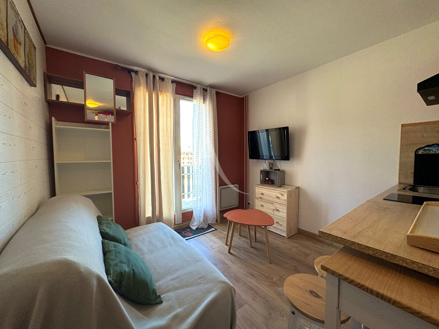 Photo Charmant studio avec balcon dans résidence proche commodités image 2/6