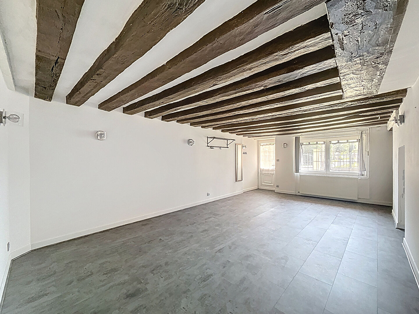 Photo Saint Cyr sur Morin - Maison 3/4 chambres - garage et jardin de 449 m2 image 4/6