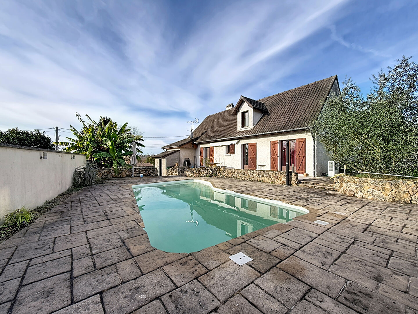 Agence immobilière de 
 L'Adresse AGENCE I'MEAUX - L'ADRESSE Agence de Trilport 
