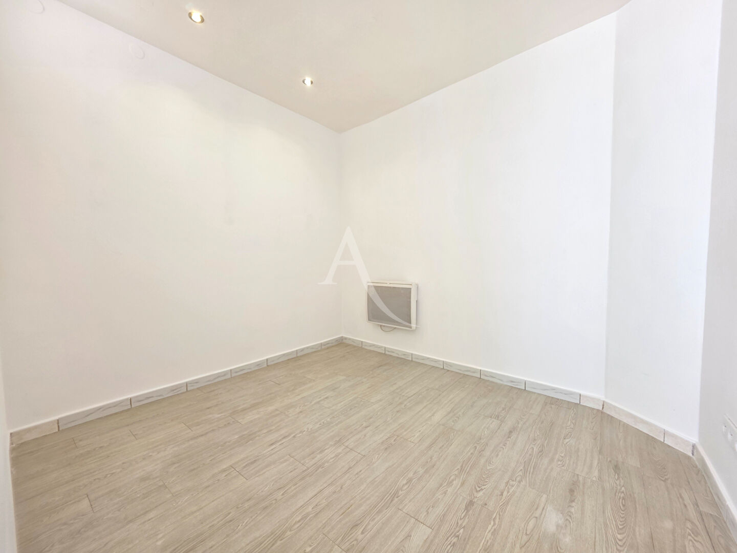 Studio lumineux- Idéal primo-accédant ou investissement locatif - Petit budget
