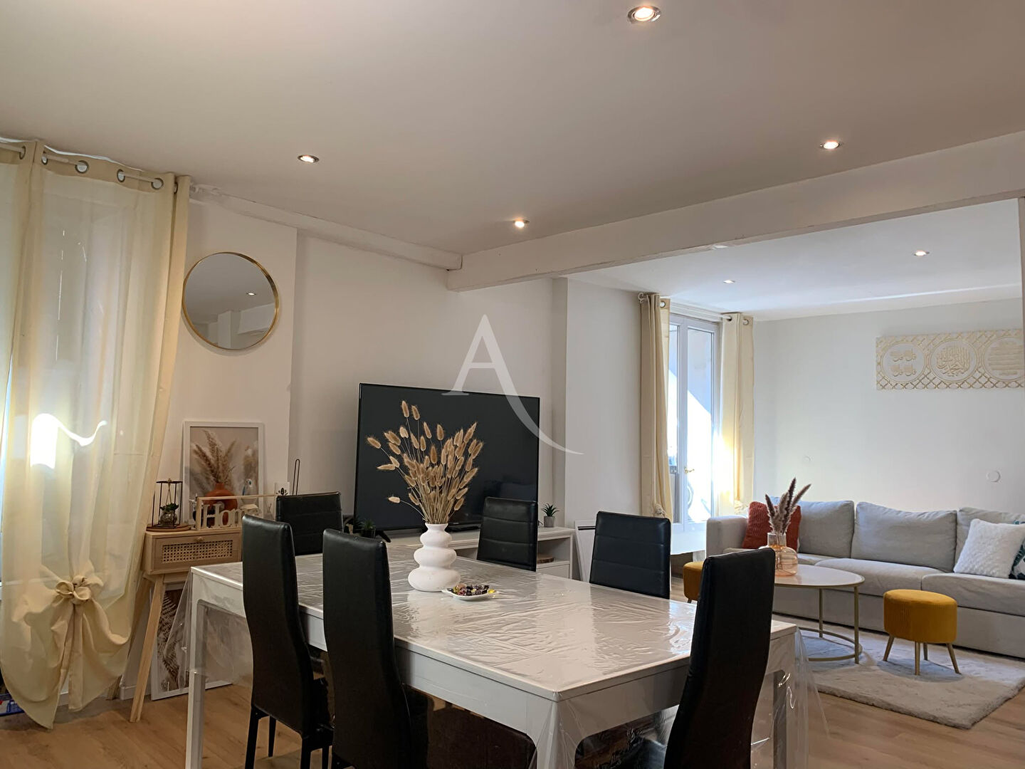 Agence immobilière de 
 L'Adresse AGENCE I'MEAUX - L'ADRESSE Agence de Trilport 
