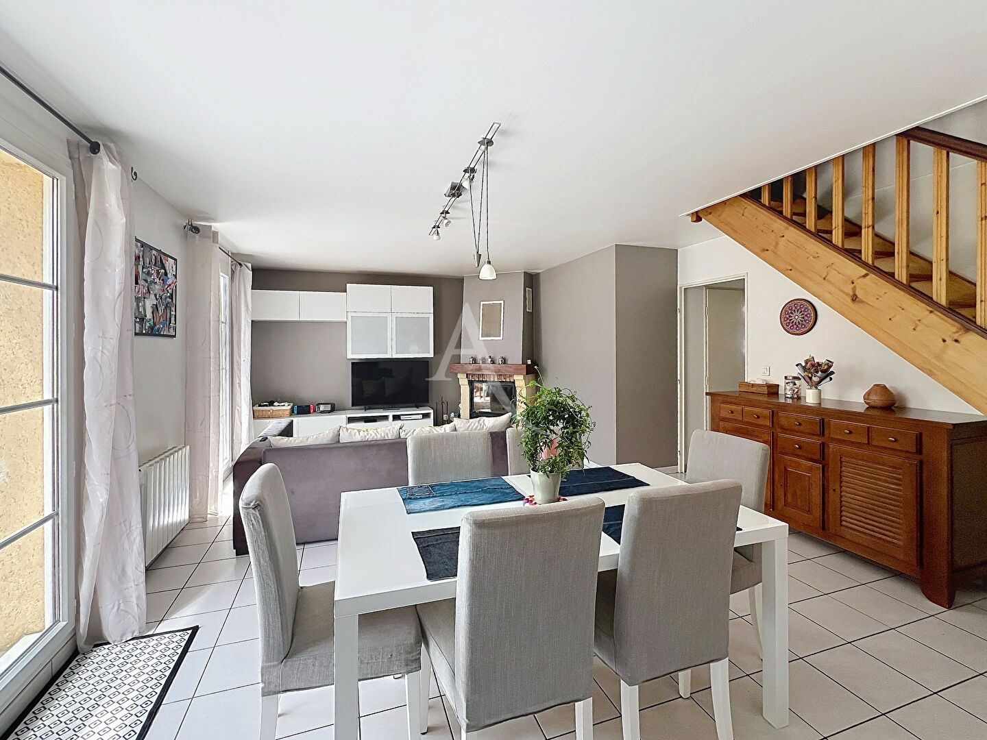 Photo Maison familiale indépendante ? 5 chambres dont suite parentale ? secteur recherché de Chelles Chanteraine image 3/6