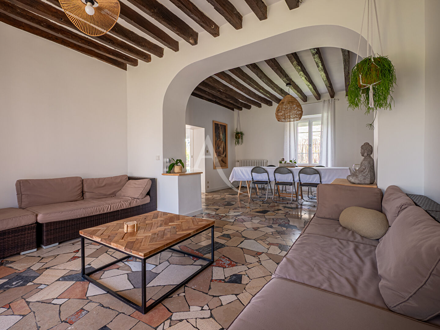 Maison Mareuil Les Meaux - 330 m² - 7 chambres - 1305 m² de terrain piscinable - cave