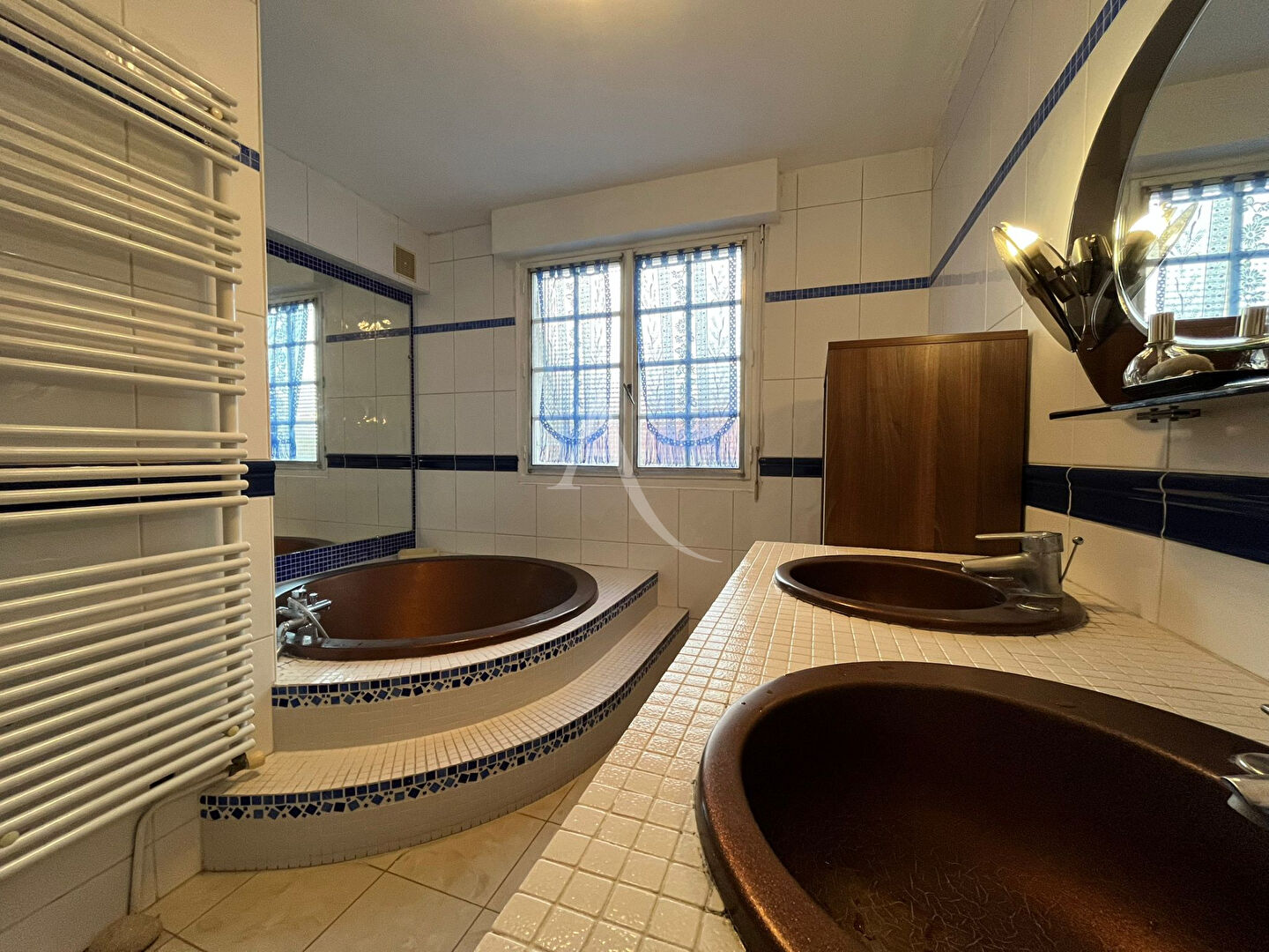 Photo Maison 7 pièce(s) 141 m2 image 5/6