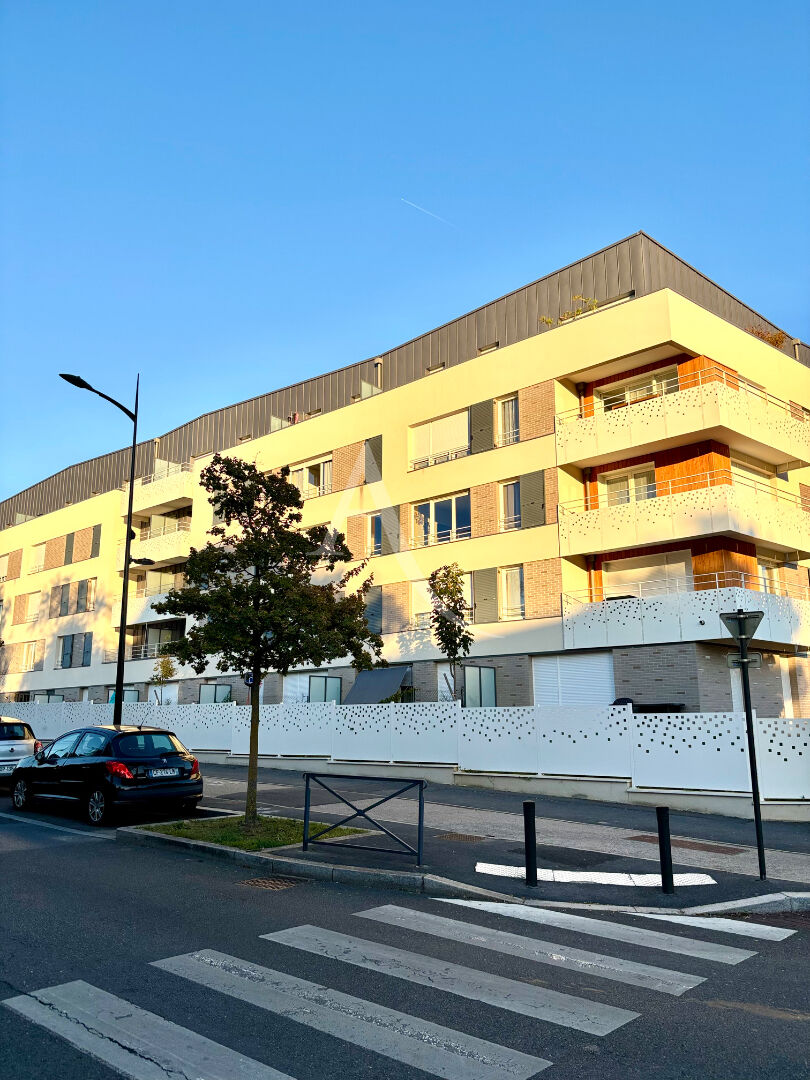 Appartement Meaux - 60m2 - 2 chambres - balcon - Stationnement - année 2023