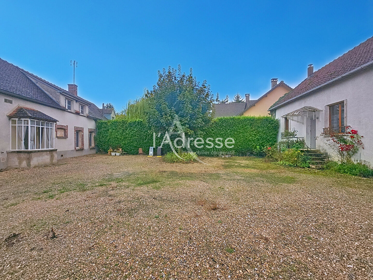 Propriété de charme à Courceroy - Deux maisons + dépendances sur 5 000 m²