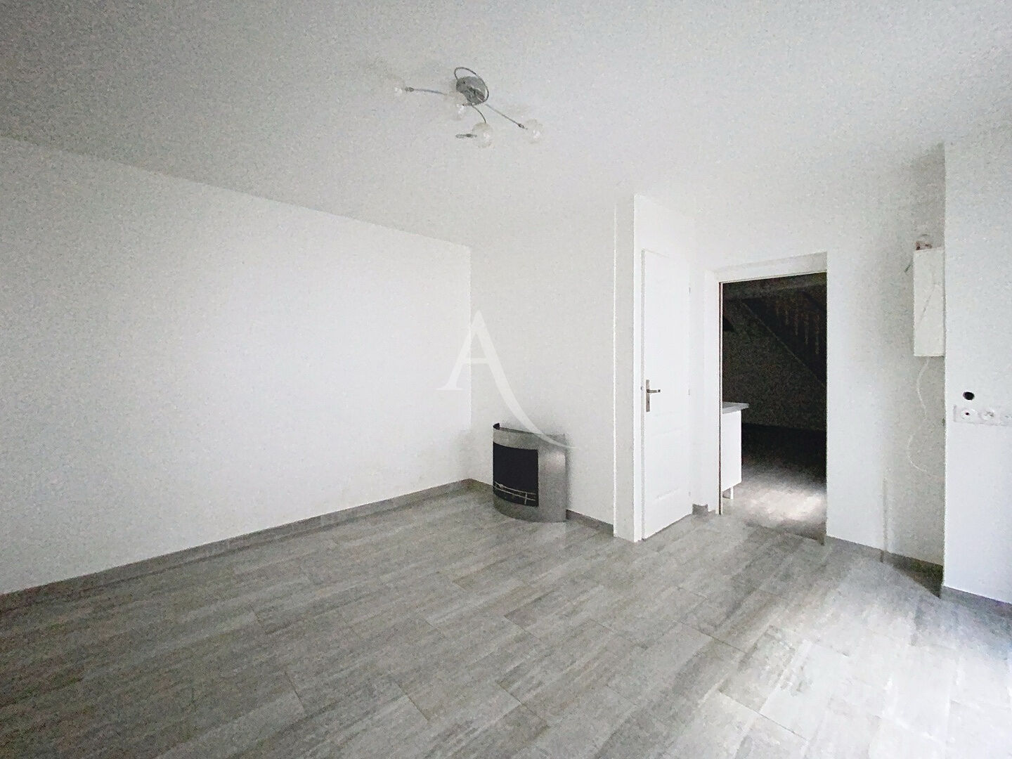 Photo Maison triplex en hyper-centre de Meaux ? 92 m² habitables ? Rare sur le marché ! image 2/6