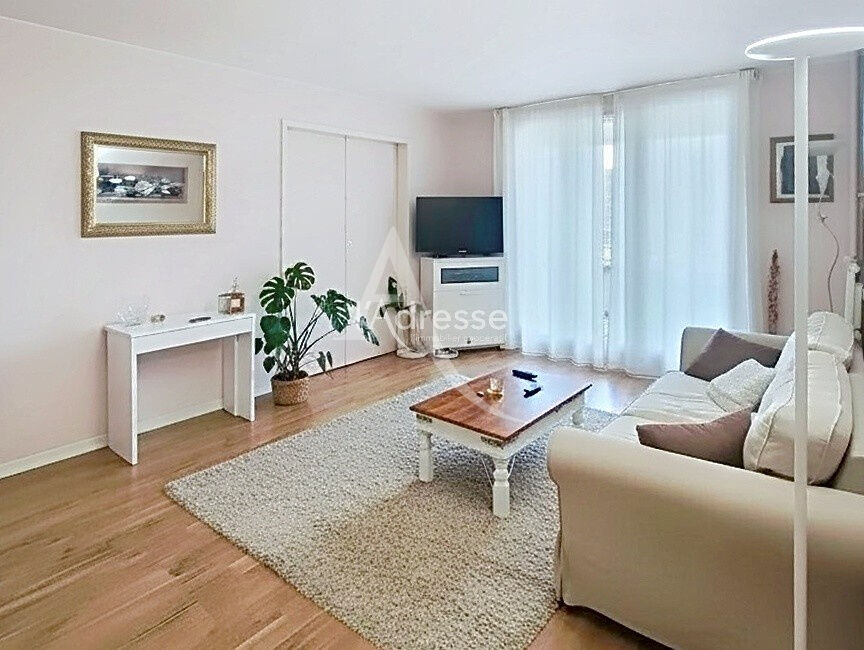 Agence immobilière de 
 L'Adresse AGENCE I'MEAUX - L'ADRESSE Agence de Trilport 
