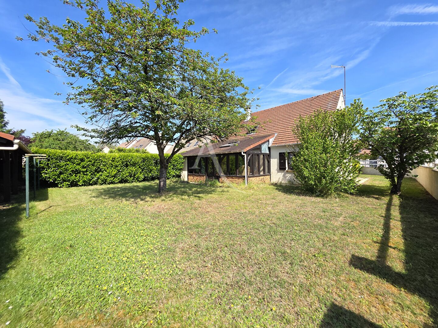 Agence immobilière de 
 L'Adresse AGENCE I'MEAUX - L'ADRESSE Agence de Trilport 
